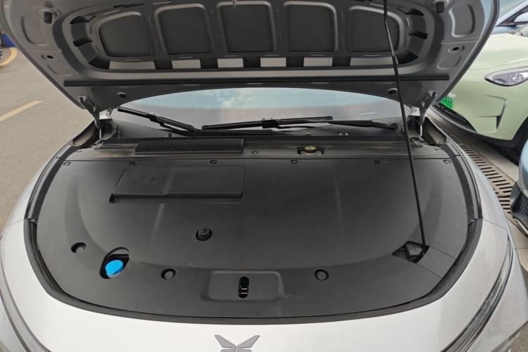 Used XPeng P7+ 2024 Long-Range Max Engine Bay