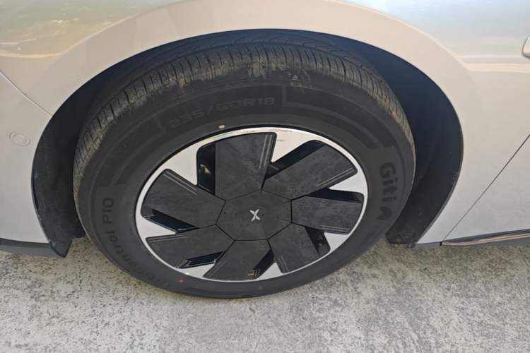 Used XPeng P7+ 2024 Ultra-Long Range Max Exterior 4