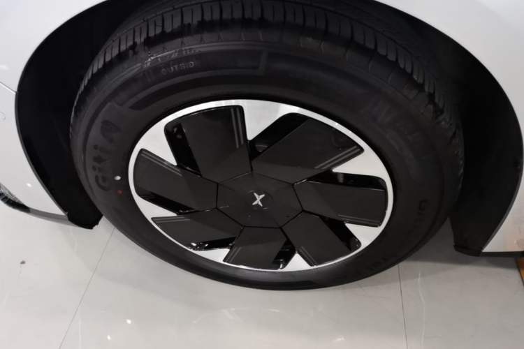 Used XPeng P7+ 2024 Long-Range Max Exterior 4