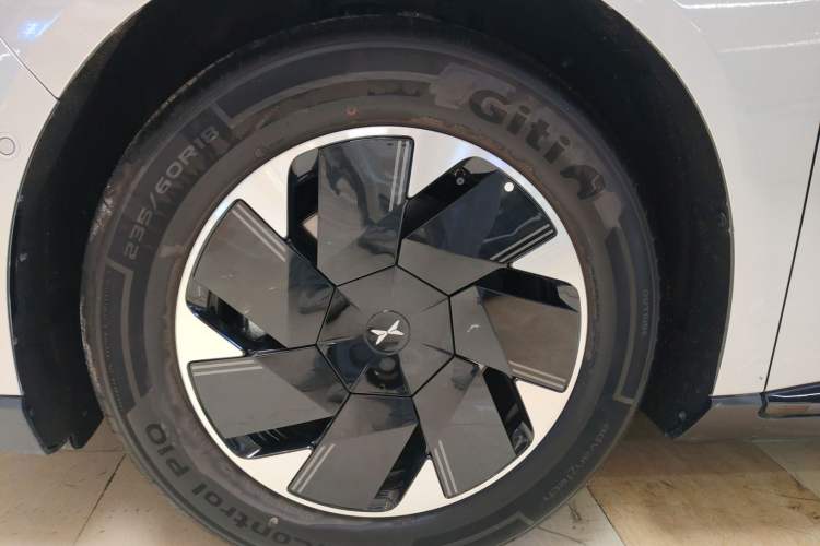 Used XPeng P7+ 2024 Long-Range Max Exterior 7