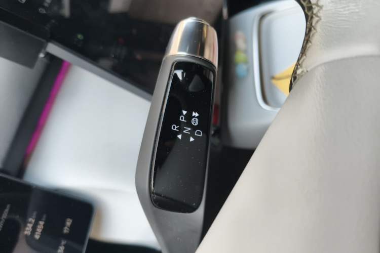 Used XPeng P7+ 2024 Ultra-Long Range Max Gear Lever
