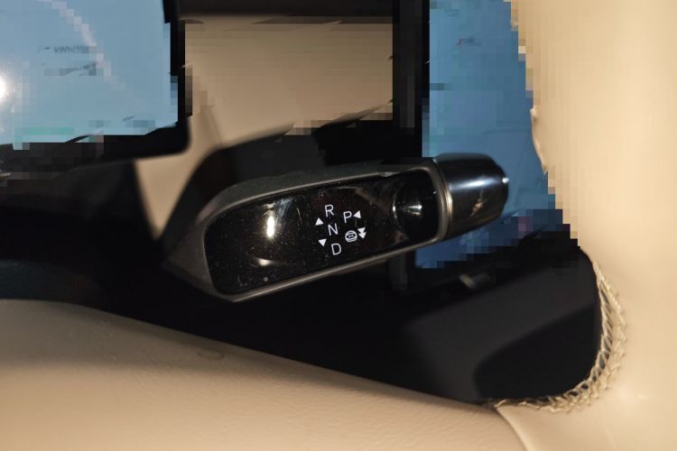 Used XPeng P7+ 2024 Long-Range Max Gear Lever