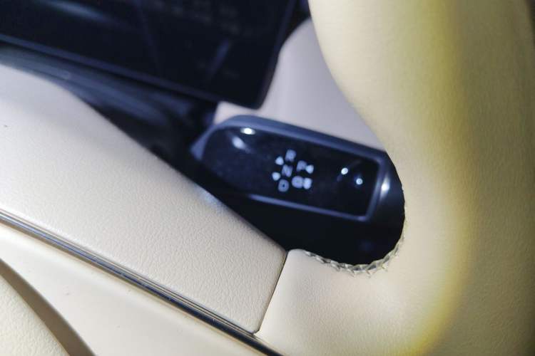 Used XPeng P7+ 2024 Ultra-Long Range Max Gear Lever
