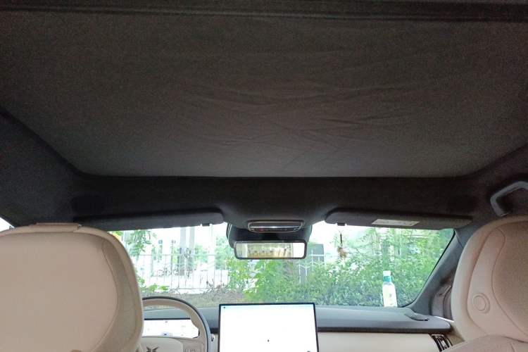 Used XPeng P7+ 2024 Long-Range Max Headliner