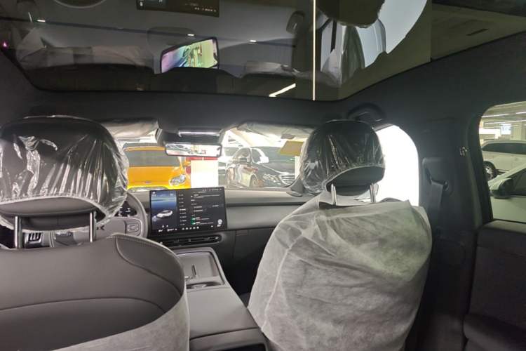 Used XPeng P7+ 2024 Ultra-Long Range Max Headliner