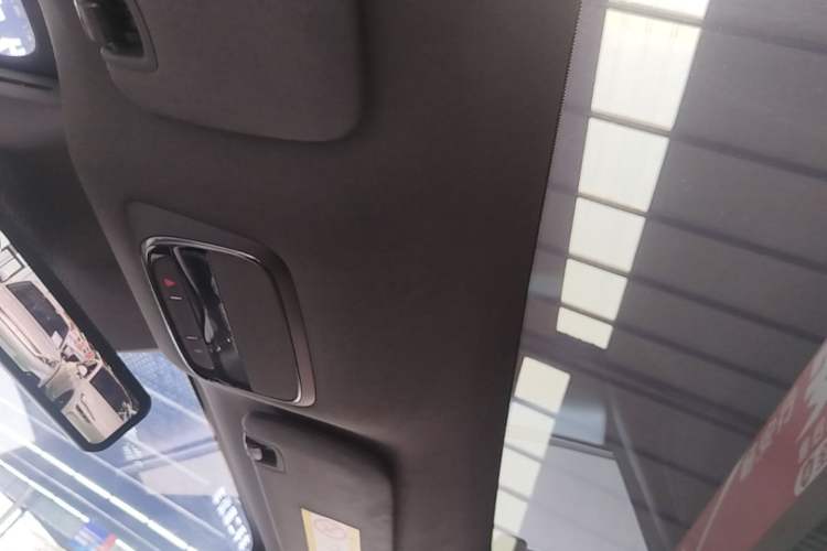 Used XPeng P7+ 2024 Long-Range Max Headliner