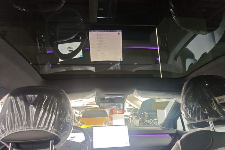 Used XPeng P7+ 2024 Ultra-Long Range Max Headliner