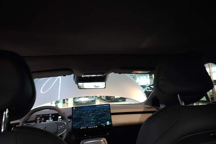 Used XPeng P7+ 2024 Long-Range Max Headliner