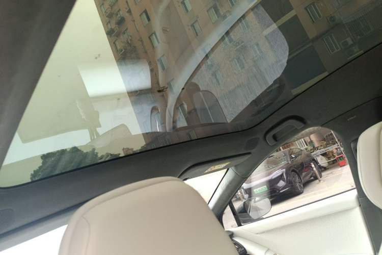Used XPeng P7+ 2024 Long-Range Max Headliner