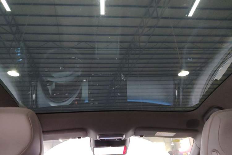 Used XPeng P7+ 2024 Ultra-Long Range Max Headliner