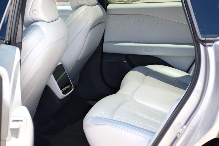 Used XPeng P7+ 2024 Long-Range Max Interior 3