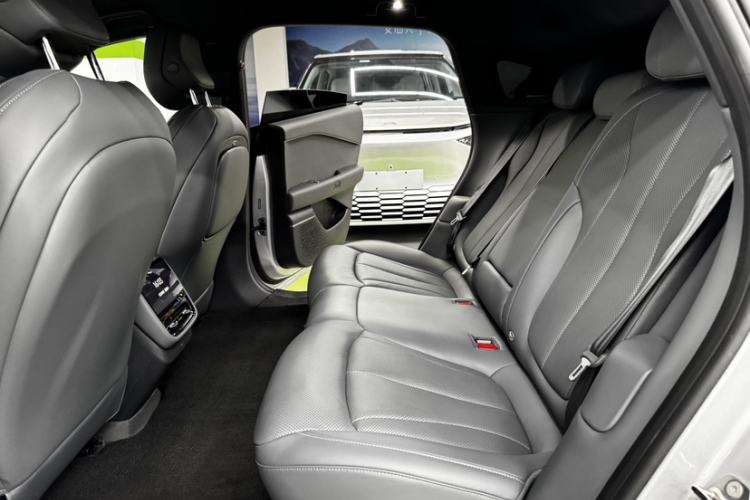 Used XPeng P7+ 2024 Long-Range Max Interior 4