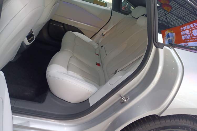 Used XPeng P7+ 2024 Long-Range Max Interior 4