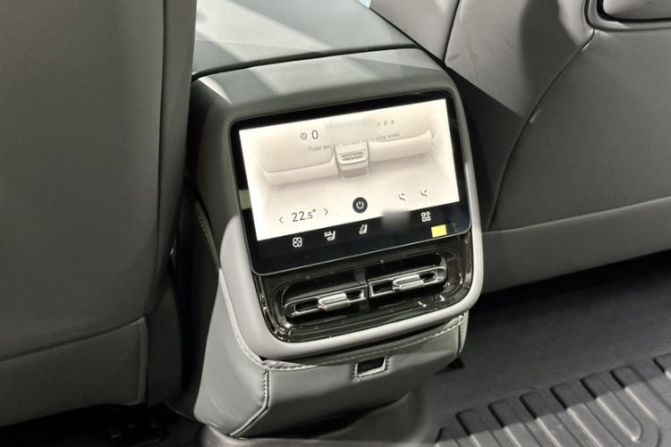Used XPeng P7+ 2024 Ultra-Long Range Max Interior 6