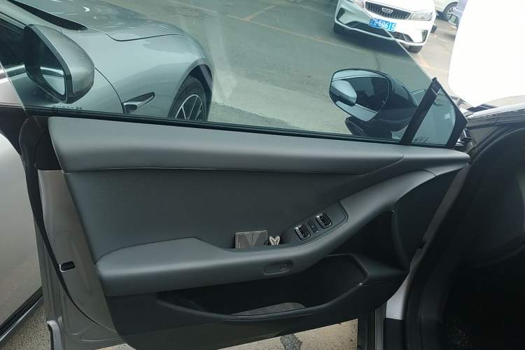 Used XPeng P7+ 2024 Long-Range Max Left Front Door Interior