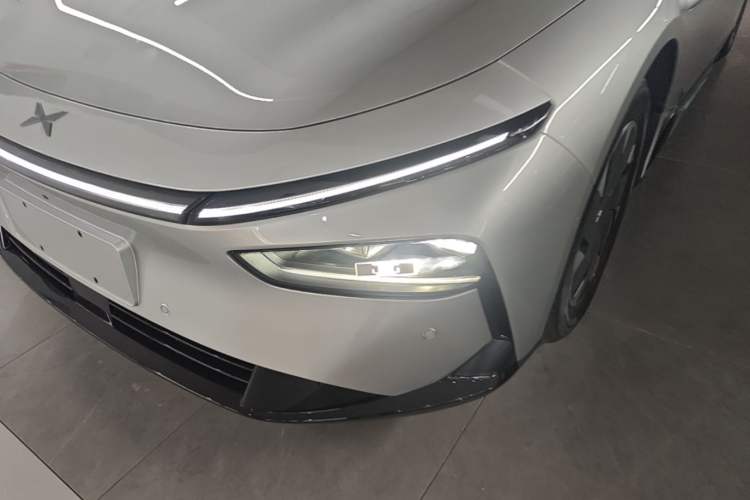 Used XPeng P7+ 2024 Ultra-Long Range Max Left Front Headlight
