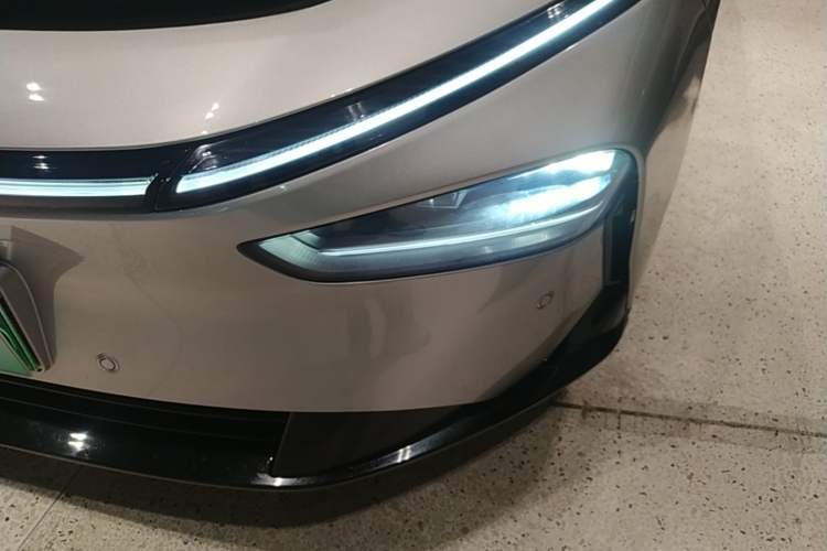 Used XPeng P7+ 2024 Long-Range Max Left Front Headlight