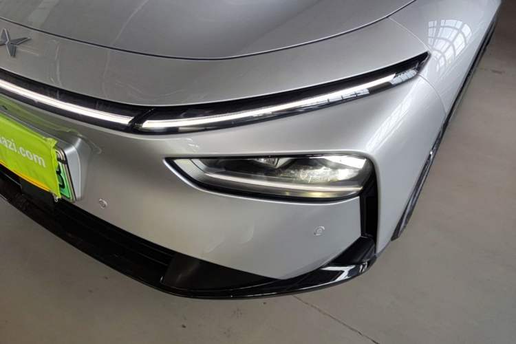Used XPeng P7+ 2024 Long-Range Max Left Front Headlight