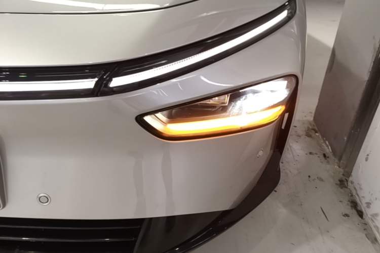 Used XPeng P7+ 2024 Long-Range Max Left Front Headlight