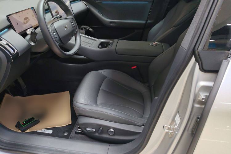 Used XPeng P7+ 2024 Long-Range Max Left Front Seat
