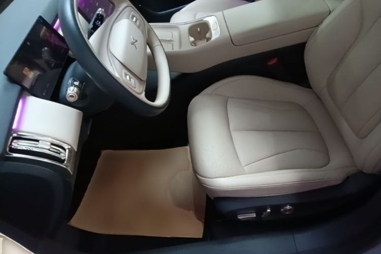 Used XPeng P7+ 2024 Long-Range Max Left Front Seat