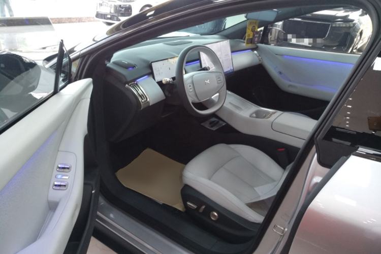 Used XPeng P7+ 2024 Long-Range Max Left Front Seat