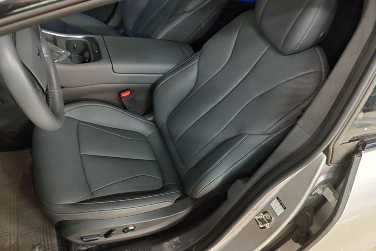 Used XPeng P7+ 2024 Long-Range Max Left Front Seat