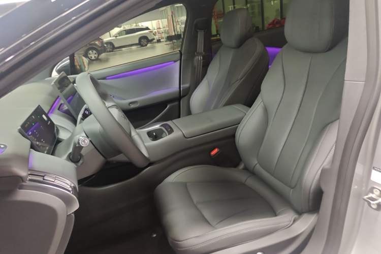 Used XPeng P7+ 2024 Ultra-Long Range Max Left Front Seat