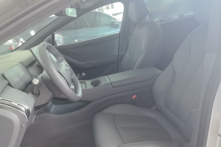 Used XPeng P7+ 2024 Long-Range Max Left Front Seat
