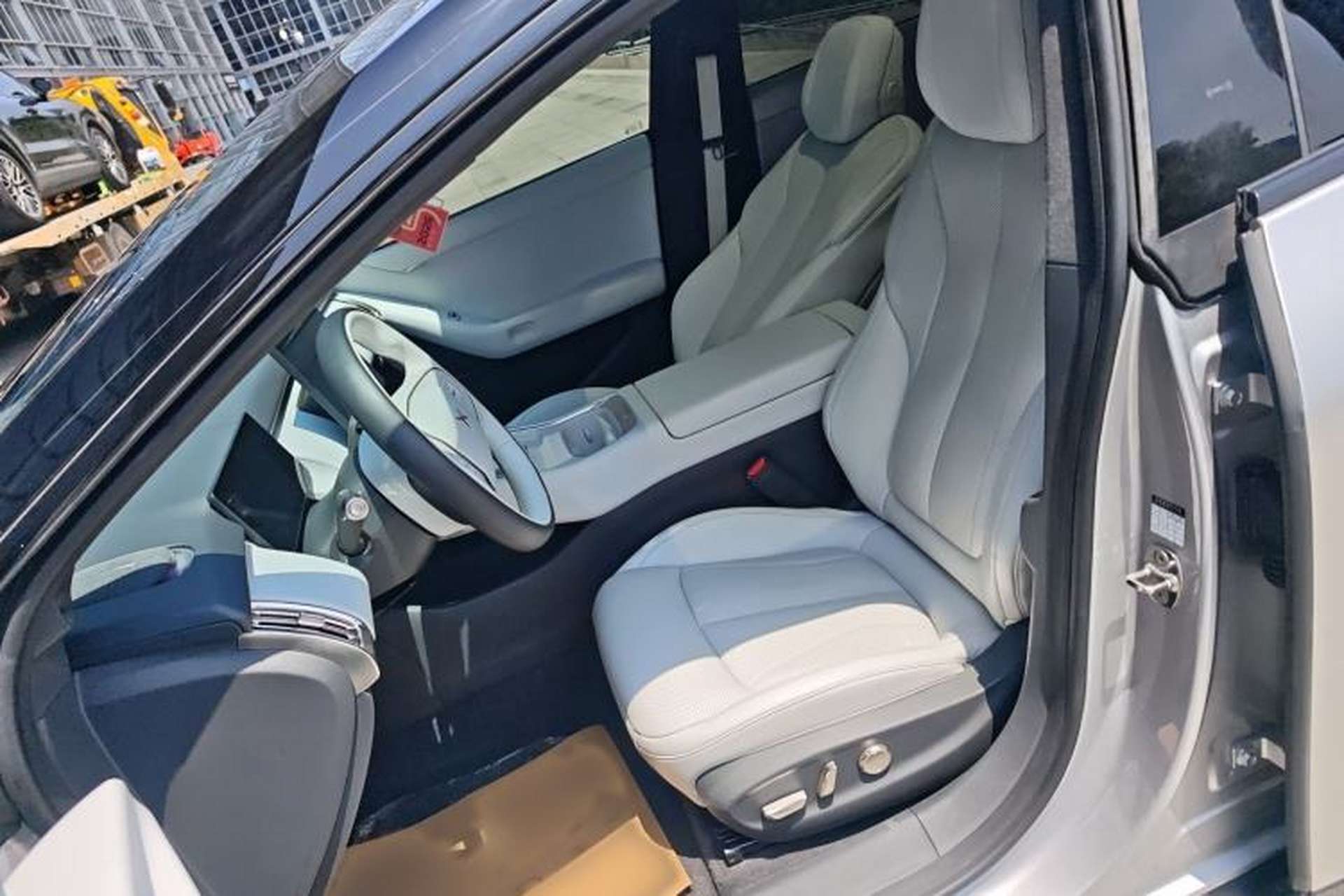 Used XPeng P7+ 2024 Long-Range Max Left Front Seat