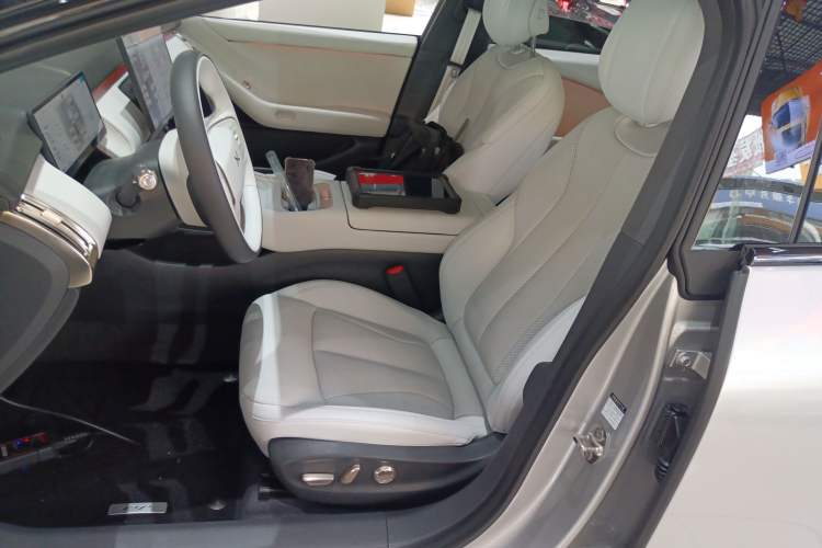 Used XPeng P7+ 2024 Long-Range Max Left Front Seat