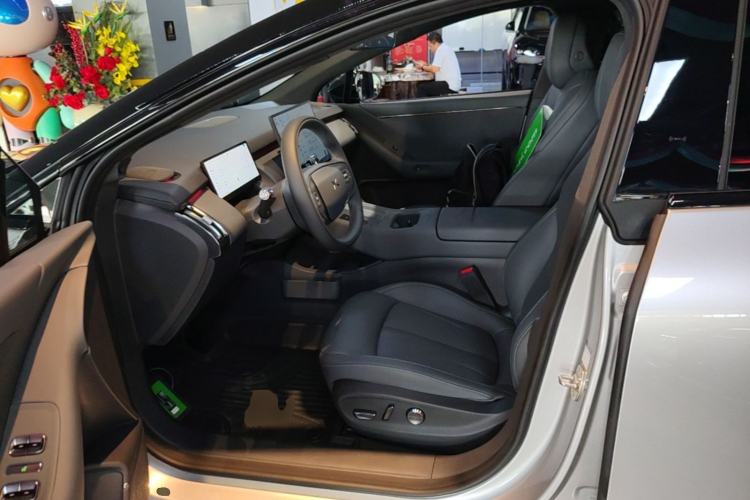 Used XPeng P7+ 2024 Ultra-Long Range Max Left Front Seat