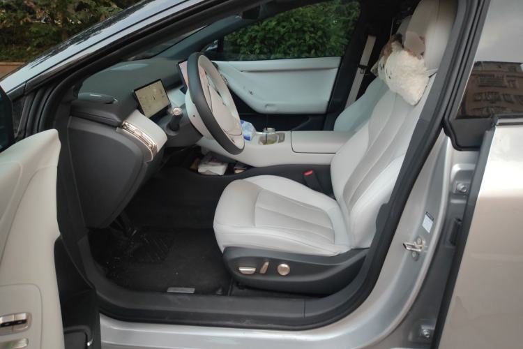 Used XPeng P7+ 2024 Long-Range Max Left Front Seat
