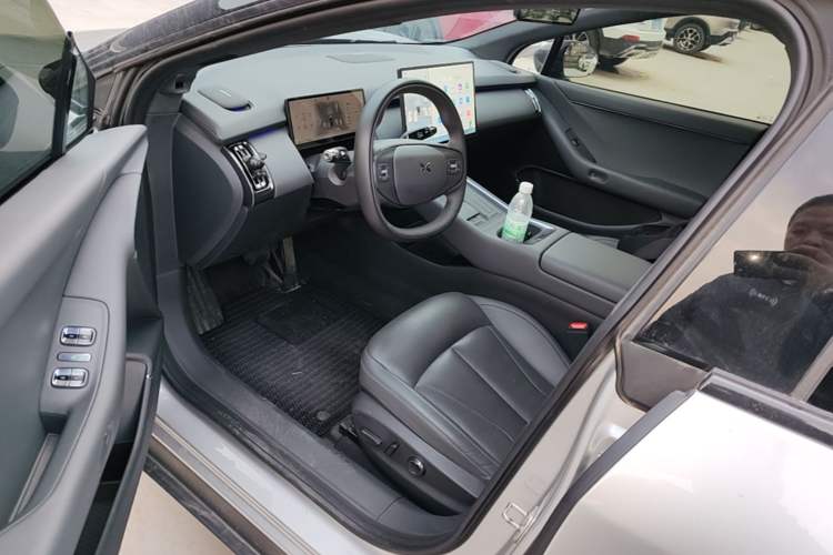Used XPeng P7+ 2024 Long-Range Max Left Front Seat
