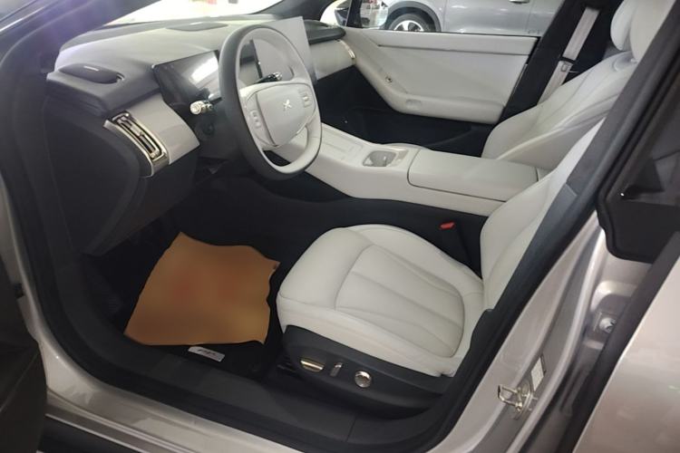 Used XPeng P7+ 2024 Long-Range Max Left Front Seat