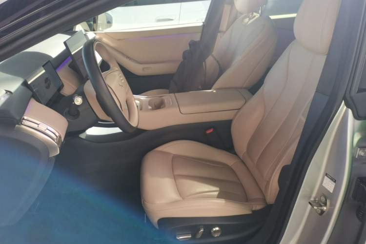 Used XPeng P7+ 2024 Long-Range Max Left Front Seat