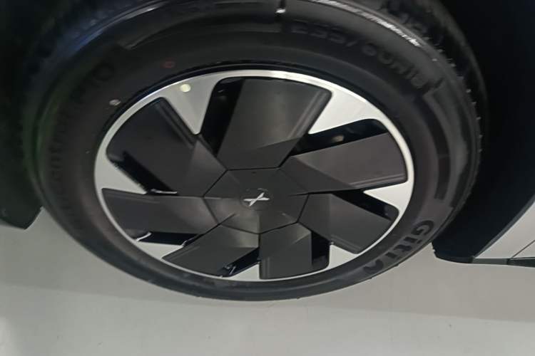 Used XPeng P7+ 2024 Long-Range Max Left Front Wheel Hub