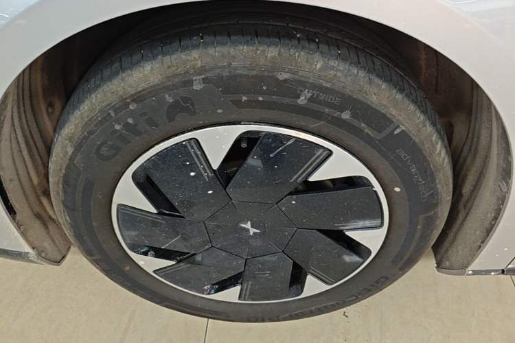 Used XPeng P7+ 2024 Long-Range Max Left Front Wheel Hub