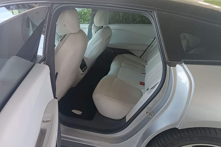 Used XPeng P7+ 2024 Ultra-Long Range Max Left Rear Seat