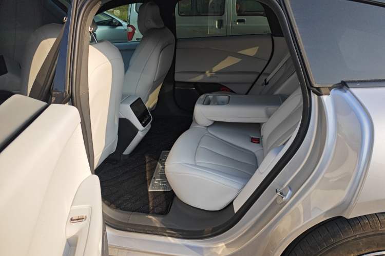 Used XPeng P7+ 2024 Ultra-Long Range Max Left Rear Seat