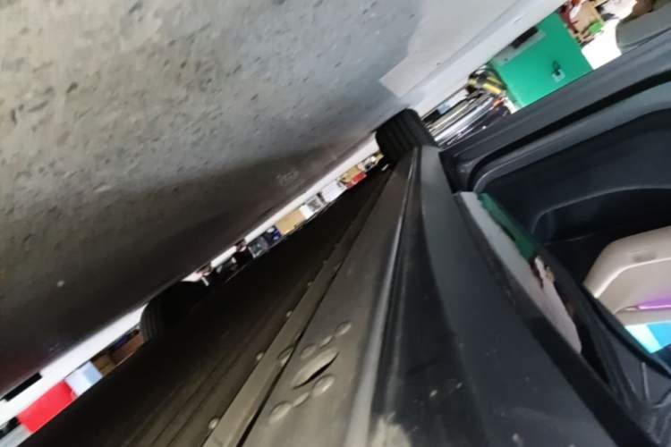 Used XPeng P7+ 2024 Long-Range Max Left Side Sill