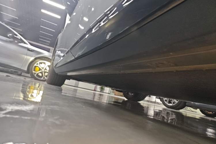 Used XPeng P7+ 2024 Ultra-Long Range Max Left Side Sill