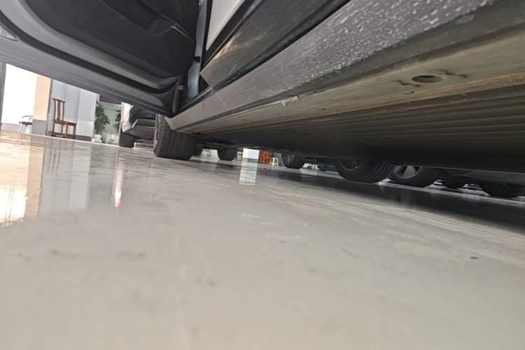 Used XPeng P7+ 2024 Ultra-Long Range Max Left Side Sill
