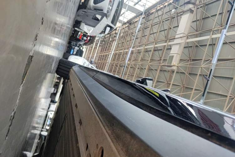 Used XPeng P7+ 2024 Long-Range Max Left Side Sill