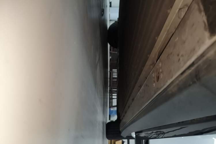 Used XPeng P7+ 2024 Long-Range Max Left Side Sill