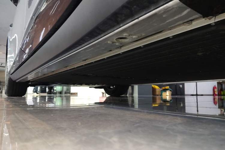 Used XPeng P7+ 2024 Ultra-Long Range Max Left Side Sill