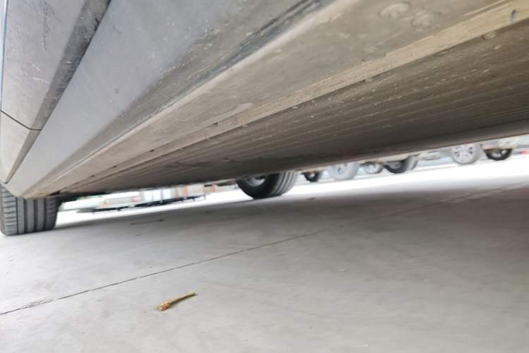 Used XPeng P7+ 2024 Long-Range Max Left Side Sill