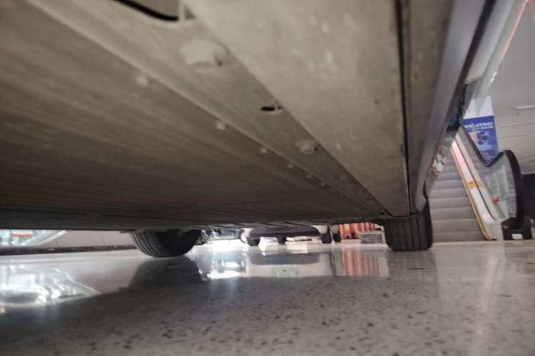 Used XPeng P7+ 2024 Long-Range Max Left Side Sill