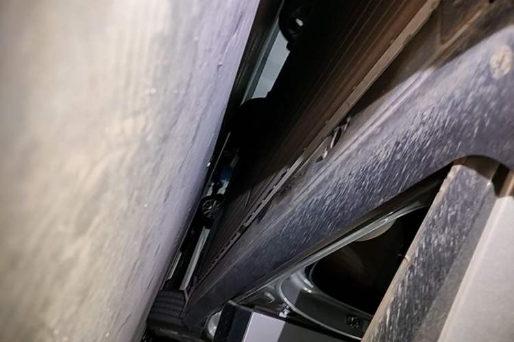 Used XPeng P7+ 2024 Long-Range Max Left Side Sill