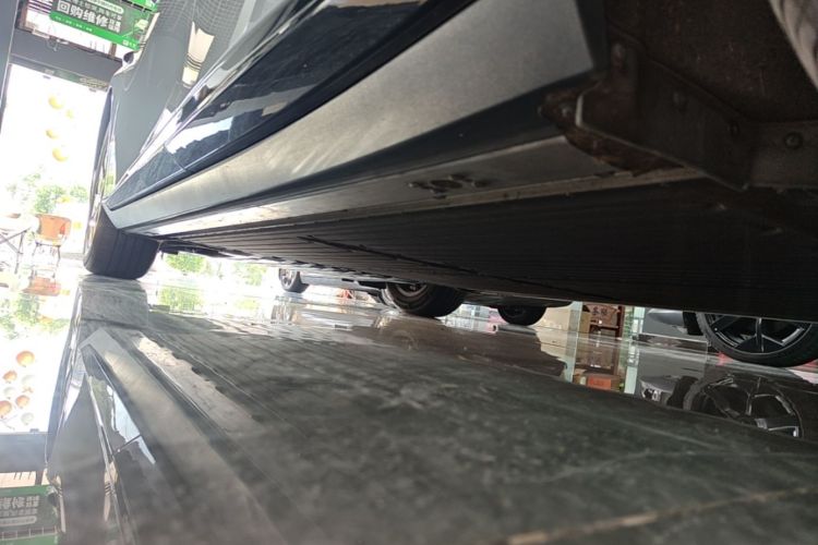 Used XPeng P7+ 2024 Long-Range Max Left Side Sill